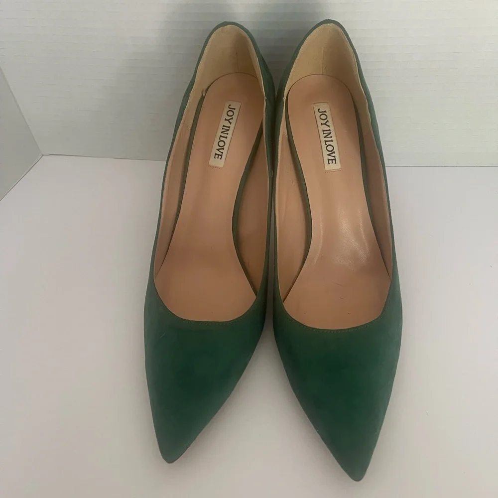 Women’s Pointed Toe Green Suede Pumps